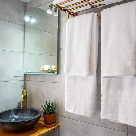 Stone Arch Ferienhaus *