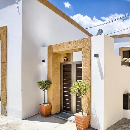 Stone Arch Ferienhaus Malona Village